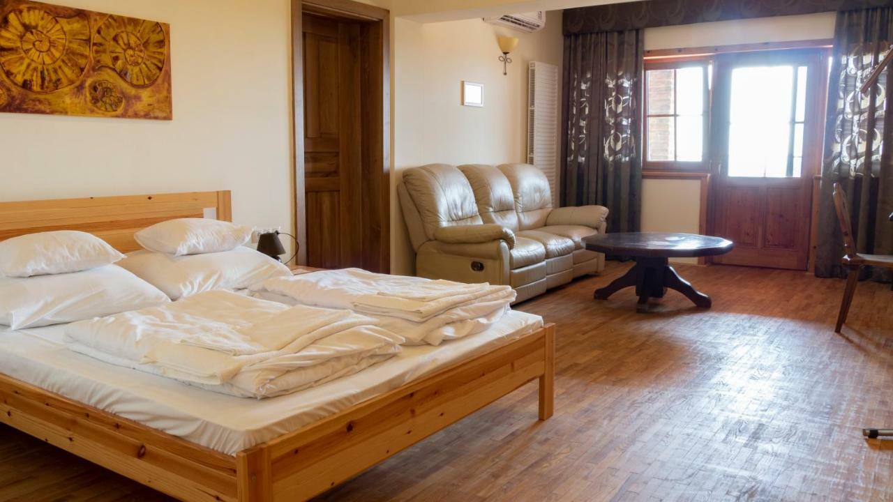 Ebner Pince - Panzio Bed & Breakfast Turbékpuszta Dış mekan fotoğraf